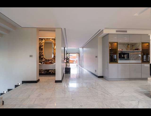 6 BEDROOM GATED ESTATE FOR SALE IN UMHLANGA CENTRAL